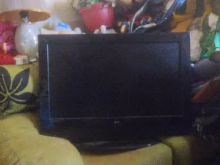 Oki 32 TV en perfecto estado solo que no tiene tdt