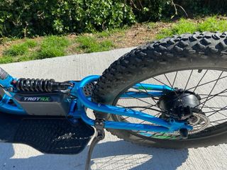 Patinete eléctrico todoterreno TROTRX 2x750w