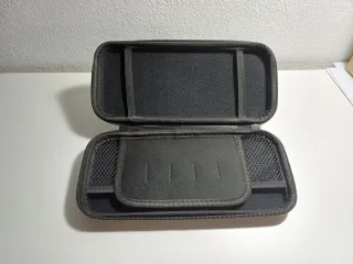 Steelbook Pokémon Spada e Scudo + Custodia