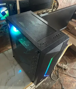 Ordenador de sobremesa MSI Gaming RGB