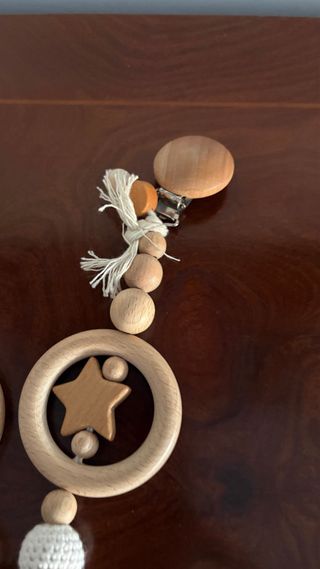 Cadena para cochecito de bebé de madera. Nuevo