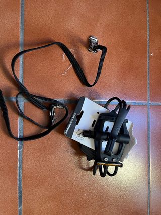 Pedales de bicicleta con correas