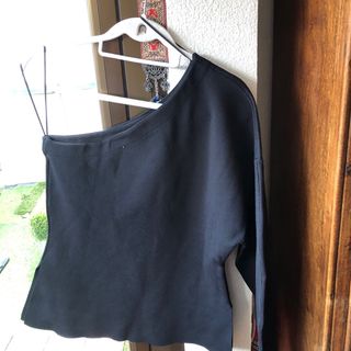 Ganga Rebajado Jersey Negro Hombro Descubierto