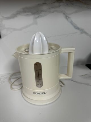 Exprimidor Eléctrico Condel