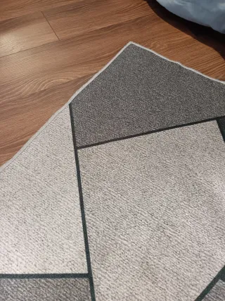 Alfombra geométrica 140x200