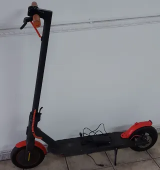 Patinete Eléctrico Xiaomi Negro/Rojo