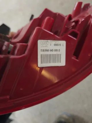 Piloto trasero izquierdo Audi A4 2015