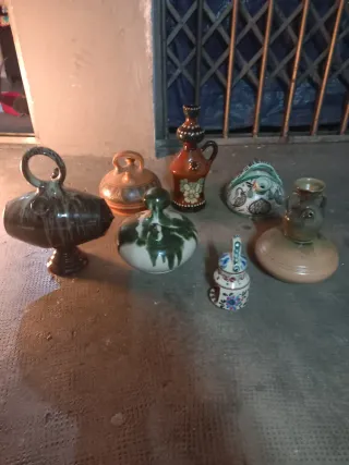 Colección de botijos de cerámica