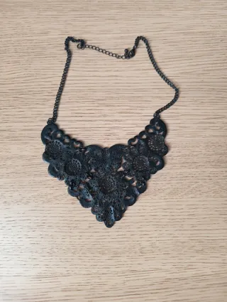 Collana pizzo nero stile gotico