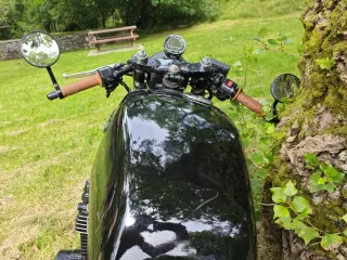 Suzuki GSX 750 Cafe Racer