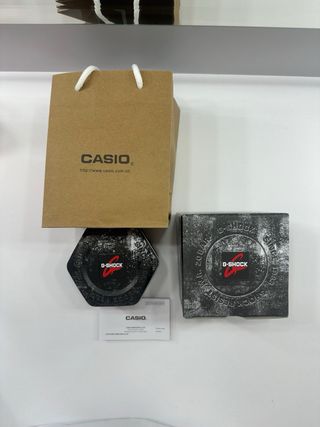 Reloj Casio G-Shock Blanco y Negro
