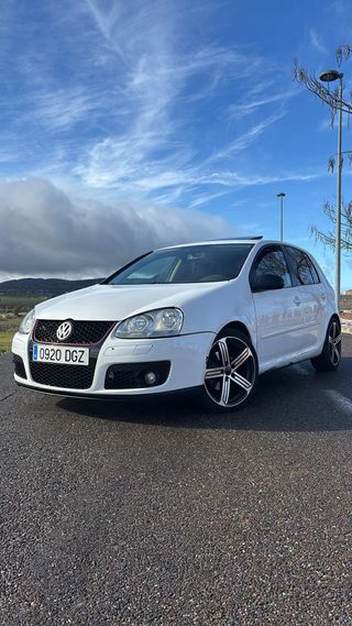 Volkswagen Golf 2005