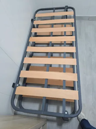 Colchones 90x190 sin usar y somieres 80  nido