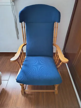 2 Butacas Mecedora Tela y Madera