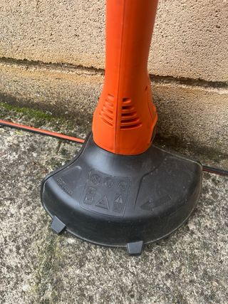 Desbrozadora Black+Decker Naranja