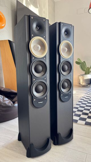 Altavoces HIFI Paradigm Monitor