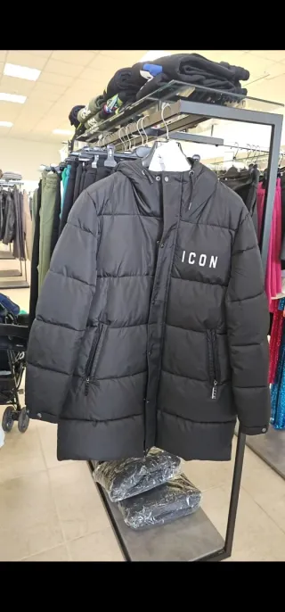 Giubbotto Dsquared2 nero con scritta ICON