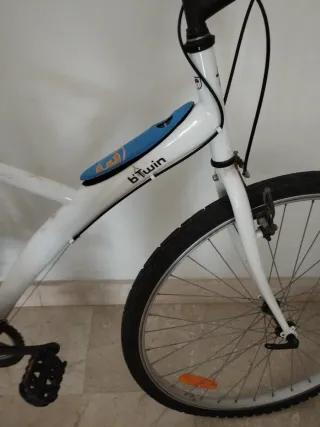 Bicicleta de adulto blanca