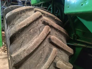 Cosechadora John Deere 1085R Hidro/4