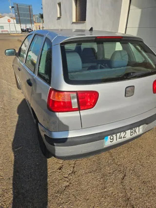 SEAT Ibiza 2001 gris