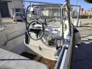 Barca pesca open 5m con motor y remolque