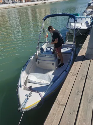 Barca pesca open 5m con motor y remolque