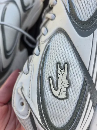 Zapatillas Lacoste Blancas y Grises