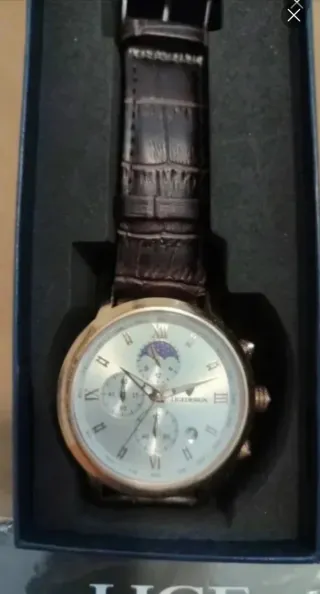 Reloj Lige Cuero Marrón y Dorado Nuevo en Estuche