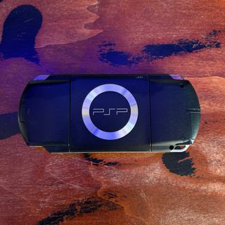 PSP 1000 + Caricatore e Scheda 2GB