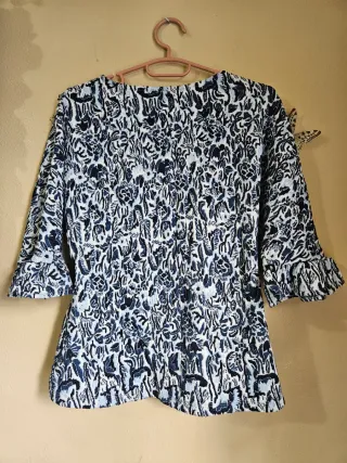 Blusa GALLERY negro y blanca talla S