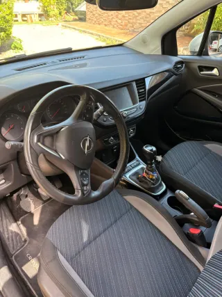 Opel Crossland X 2019
