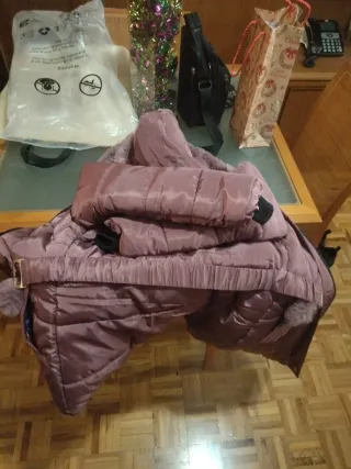 Abrigo niña rosa, sin estrenar, con etiqueta.
