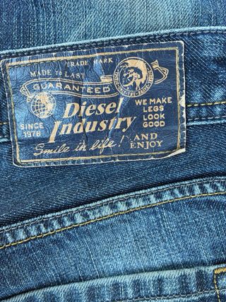 Vaqueros Diesel Larkee Made in Italy Talla 36