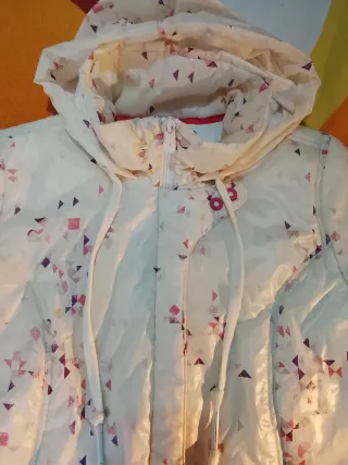 Cazadora Roxy blanca con estampado talla M