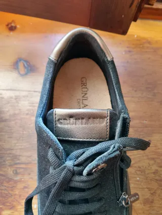 Scarpe donna nere con zip( NUOVE)