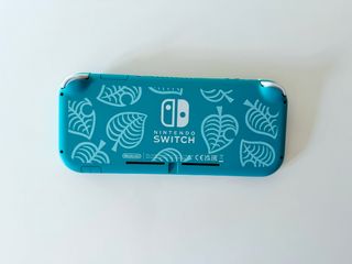 Nintendo Switch Lite Animal Crossing Edition