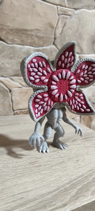 Figura Demogorgon Stranger Things 14 cm