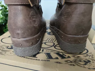 Botas Refresh Marrones con Borrego