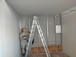 Soy pladurista. pego cinta. masillador, perlitero