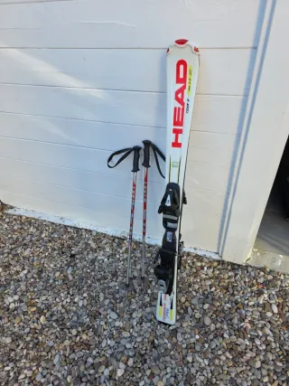 Esquís HEAD con bastones