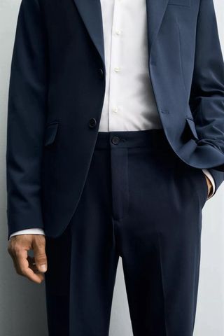 Traje de hombre azul