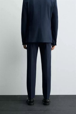 Traje de hombre azul