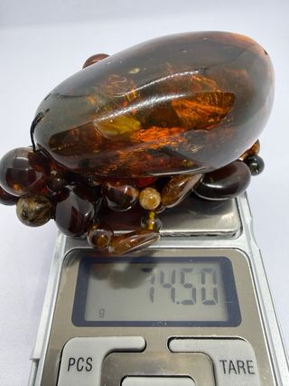 Collar de ámbar con colgante grande