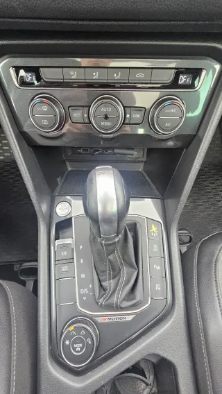 Volkswagen Tiguan 190CV Dsg 4Motion R-line