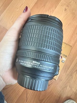 Objetivo Nikon AF-S DX Nikkor 18-105mm f/3.5-5.6G