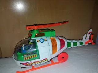 Helicóptero de juguete
