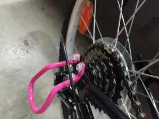 Bicicleta infantil 6-9 años, rosa y negra.