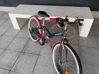 Bicicleta niña Btwin rosa y azul