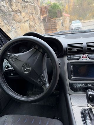 Mercedes-Benz Clase C 2006