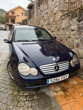 Mercedes-Benz Clase C 2006